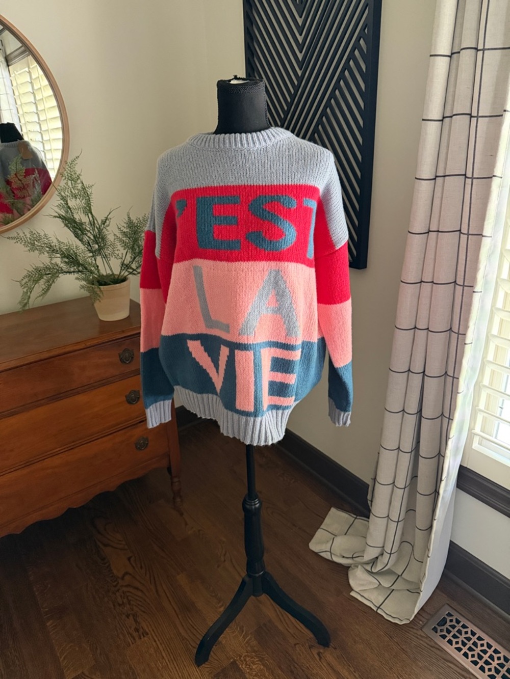 Mainstrip Cest La Vie crewneck sweater medium
